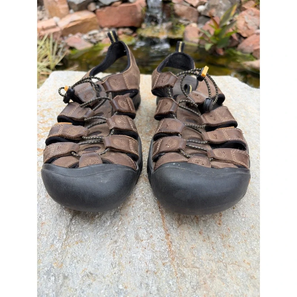 Keen Newport H2 Mens Brown Leather Waterproof Hiking Sandals Size 10.5